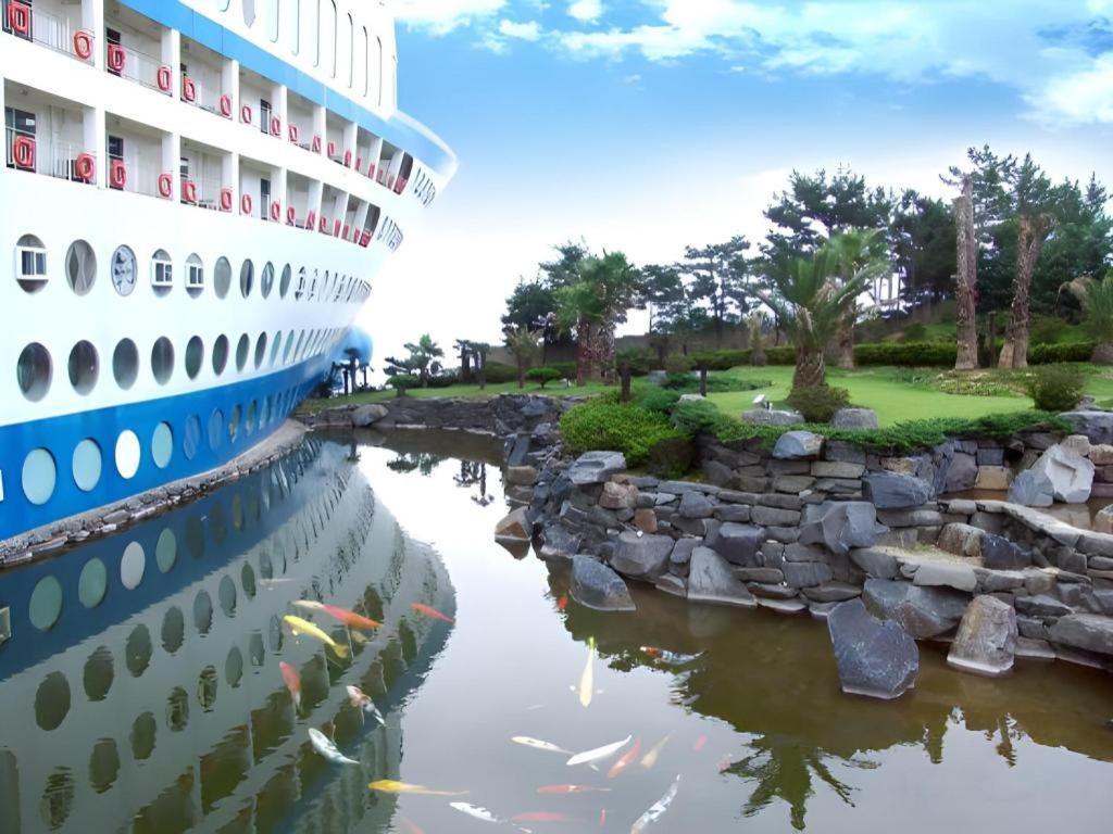 Sun Cruise Resort And Yacht Kosong-dong Luaran gambar